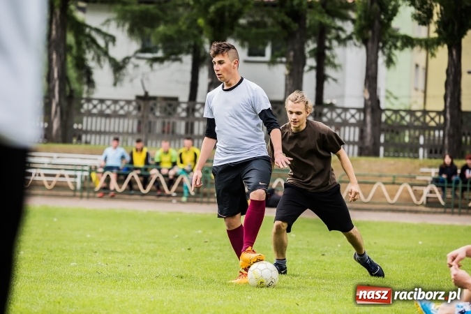Zdjęcie w galerii na portalu naszraciborz.pl: Bitwa na balony i Fight Ball w pierwszy dzień Raciborskich Juwenaliów wiadomości z regionu