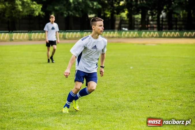Zdjęcie w galerii na portalu naszraciborz.pl: Bitwa na balony i Fight Ball w pierwszy dzień Raciborskich Juwenaliów wiadomości z regionu