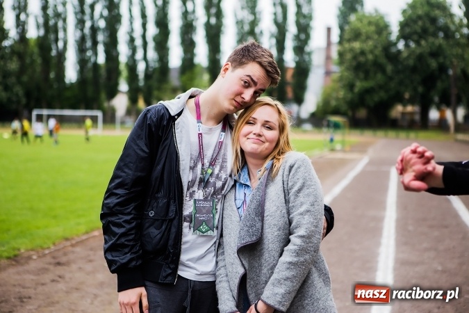 Zdjęcie w galerii na portalu naszraciborz.pl: Bitwa na balony i Fight Ball w pierwszy dzień Raciborskich Juwenaliów wiadomości z regionu