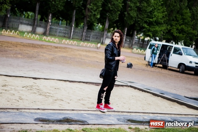 Zdjęcie w galerii na portalu naszraciborz.pl: Bitwa na balony i Fight Ball w pierwszy dzień Raciborskich Juwenaliów wiadomości z regionu