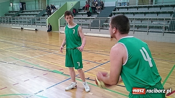 Zdjęcie w galerii na portalu naszraciborz.pl: Koszykówka. Białe Mewy na fali  wiadomości z regionu