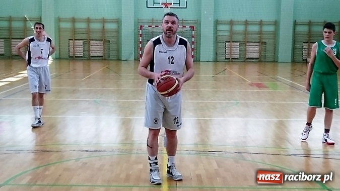 Zdjęcie w galerii na portalu naszraciborz.pl: Koszykówka. Białe Mewy na fali  wiadomości z regionu