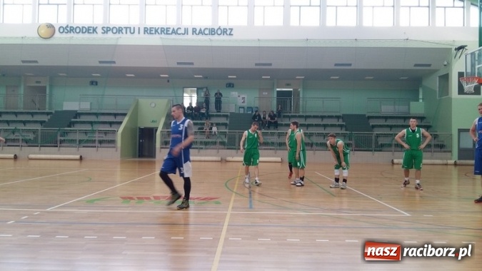 Zdjęcie w galerii na portalu naszraciborz.pl: Koszykówka. Białe Mewy na fali  wiadomości z regionu