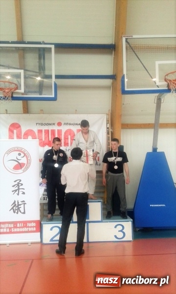 Zdjęcie w galerii na portalu naszraciborz.pl: Sukcesy Łamator&oacute;w na rybnickich matach wiadomości z regionu