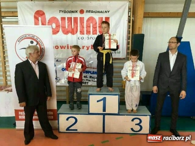 Zdjęcie w galerii na portalu naszraciborz.pl: Sukcesy Łamator&oacute;w na rybnickich matach wiadomości z regionu