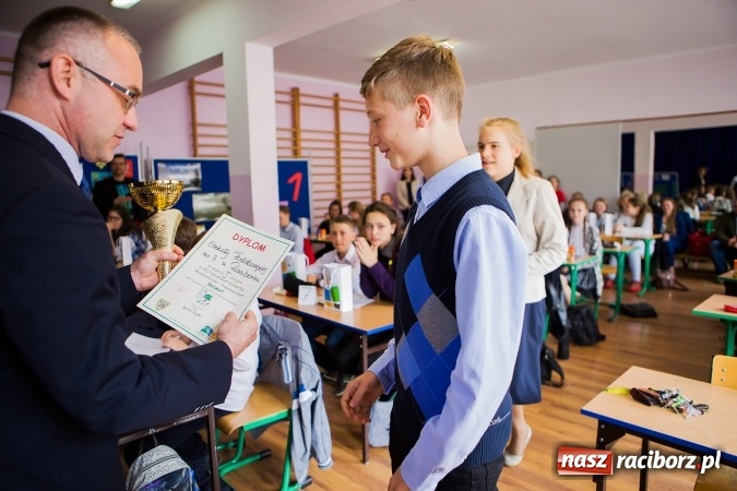 Zdjęcie w galerii na portalu naszraciborz.pl: Uczniowie podstawówek rywalizowali w XII Powiatowym Konkursie Matematyczno-Przyrodniczym Ekomat wiadomości z regionu