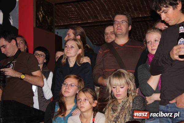 Zdjęcie w galerii na portalu naszraciborz.pl: Premierowe trzydwa%UHT na Końcu Świata wiadomości z regionu