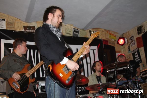 Zdjęcie w galerii na portalu naszraciborz.pl: Premierowe trzydwa%UHT na Końcu Świata wiadomości z regionu