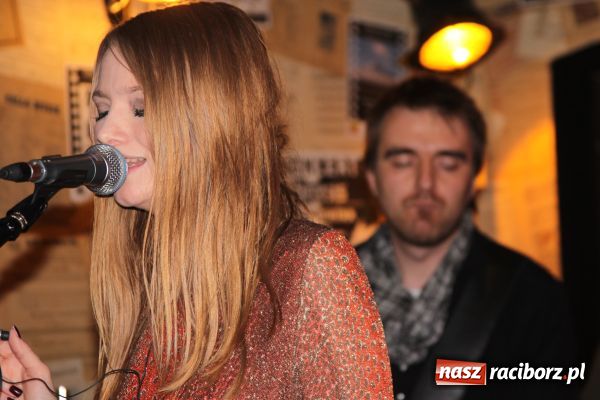 Zdjęcie w galerii na portalu naszraciborz.pl: Premierowe trzydwa%UHT na Końcu Świata wiadomości z regionu