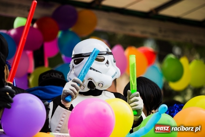 Zdjęcie w galerii na portalu naszraciborz.pl: Juwenalia 2016. Przejazd studentów na Zamek Piastowski wiadomości z regionu