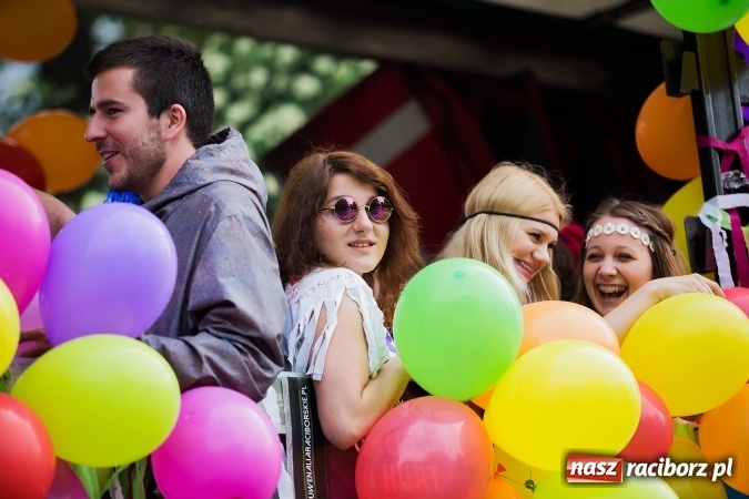 Zdjęcie w galerii na portalu naszraciborz.pl: Juwenalia 2016. Przejazd studentów na Zamek Piastowski wiadomości z regionu