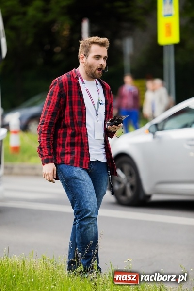 Zdjęcie w galerii na portalu naszraciborz.pl: Juwenalia 2016. Przejazd studentów na Zamek Piastowski wiadomości z regionu