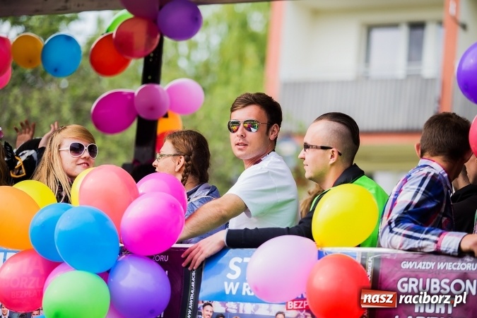 Zdjęcie w galerii na portalu naszraciborz.pl: Juwenalia 2016. Przejazd studentów na Zamek Piastowski wiadomości z regionu