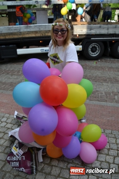 Zdjęcie w galerii na portalu naszraciborz.pl: Juwenalia 2016. Przejazd studentów na Zamek Piastowski wiadomości z regionu