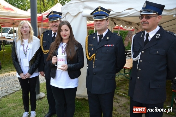 Zdjęcie w galerii na portalu naszraciborz.pl: Juwenalia 2016. Przejazd studentów na Zamek Piastowski wiadomości z regionu