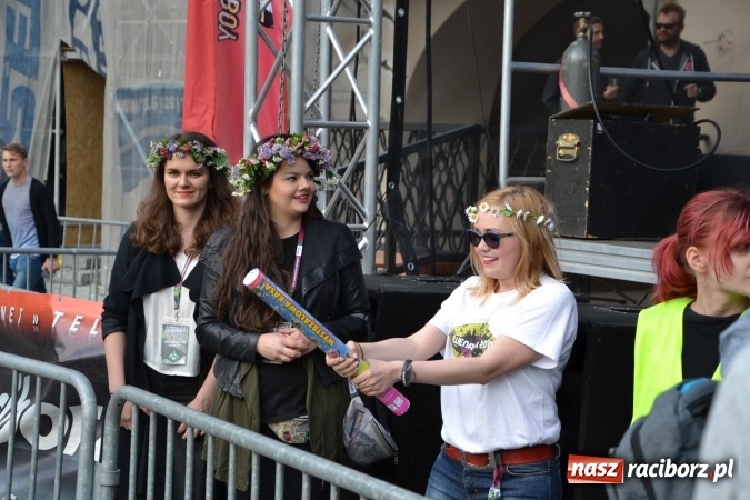 Zdjęcie w galerii na portalu naszraciborz.pl: Juwenalia 2016. Przejazd studentów na Zamek Piastowski wiadomości z regionu