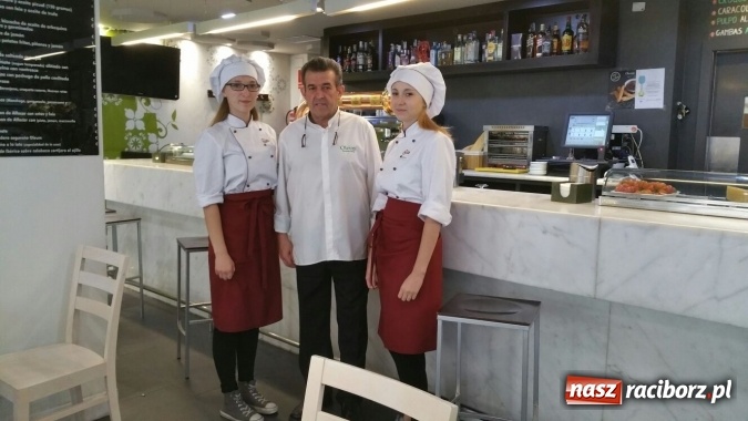 Zdjęcie w galerii na portalu naszraciborz.pl: Z Raciborza do Hiszpanii, czyli uczniowie CKZiU nr 1 na ciekawych praktykach wiadomości z regionu