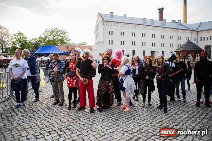 Zdjęcie w galerii na portalu naszraciborz.pl: Juwenalia Raciborskie 2016 już za nami. Grubson porwał publiczność wiadomości z regionu