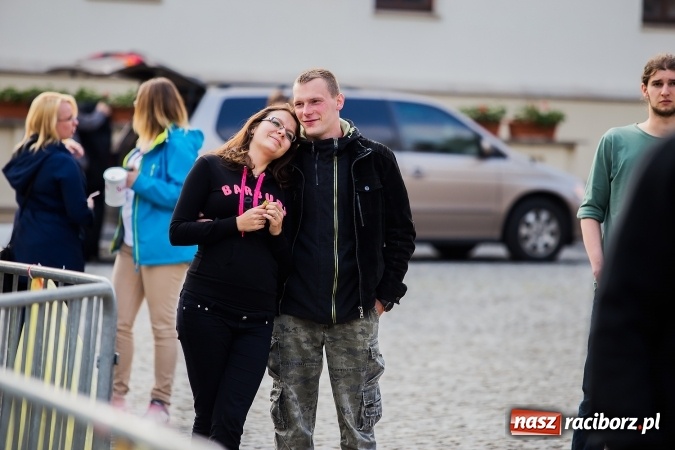 Zdjęcie w galerii na portalu naszraciborz.pl: Juwenalia Raciborskie 2016 już za nami. Grubson porwał publiczność wiadomości z regionu
