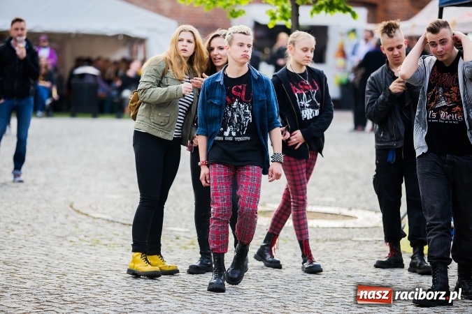 Zdjęcie w galerii na portalu naszraciborz.pl: Juwenalia Raciborskie 2016 już za nami. Grubson porwał publiczność wiadomości z regionu