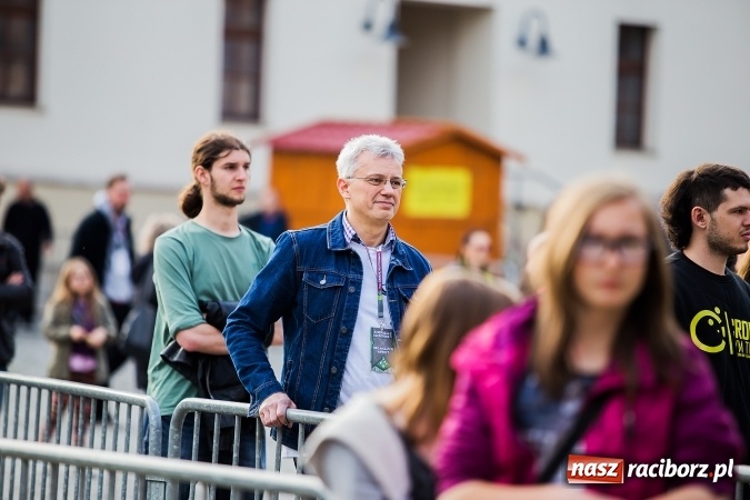 Zdjęcie w galerii na portalu naszraciborz.pl: Juwenalia Raciborskie 2016 już za nami. Grubson porwał publiczność wiadomości z regionu
