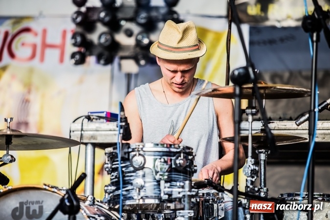 Zdjęcie w galerii na portalu naszraciborz.pl: Juwenalia Raciborskie 2016 już za nami. Grubson porwał publiczność wiadomości z regionu