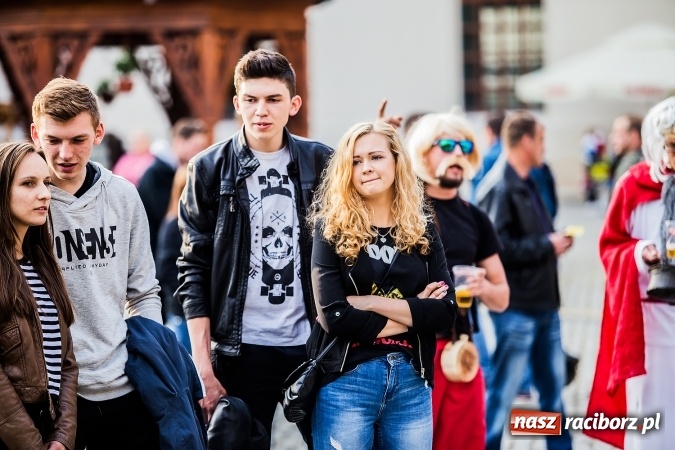 Zdjęcie w galerii na portalu naszraciborz.pl: Juwenalia Raciborskie 2016 już za nami. Grubson porwał publiczność wiadomości z regionu