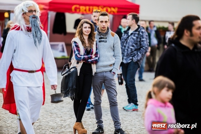 Zdjęcie w galerii na portalu naszraciborz.pl: Juwenalia Raciborskie 2016 już za nami. Grubson porwał publiczność wiadomości z regionu