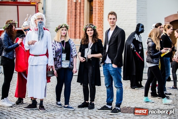 Zdjęcie w galerii na portalu naszraciborz.pl: Juwenalia Raciborskie 2016 już za nami. Grubson porwał publiczność wiadomości z regionu