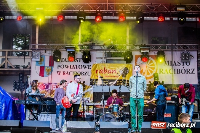 Zdjęcie w galerii na portalu naszraciborz.pl: Juwenalia Raciborskie 2016 już za nami. Grubson porwał publiczność wiadomości z regionu