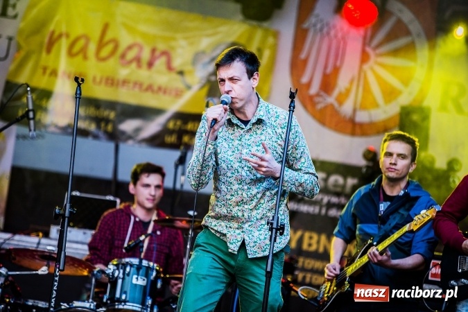 Zdjęcie w galerii na portalu naszraciborz.pl: Juwenalia Raciborskie 2016 już za nami. Grubson porwał publiczność wiadomości z regionu