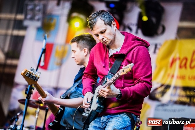 Zdjęcie w galerii na portalu naszraciborz.pl: Juwenalia Raciborskie 2016 już za nami. Grubson porwał publiczność wiadomości z regionu