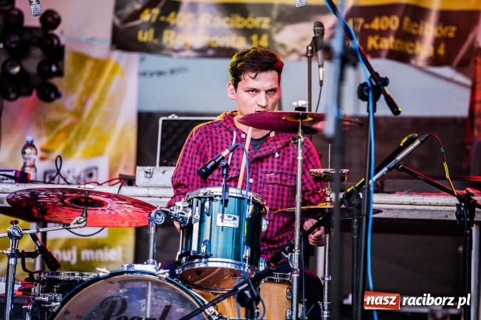 Zdjęcie w galerii na portalu naszraciborz.pl: Juwenalia Raciborskie 2016 już za nami. Grubson porwał publiczność wiadomości z regionu