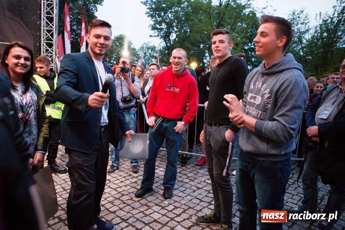 Zdjęcie w galerii na portalu naszraciborz.pl: Juwenalia Raciborskie 2016 już za nami. Grubson porwał publiczność wiadomości z regionu