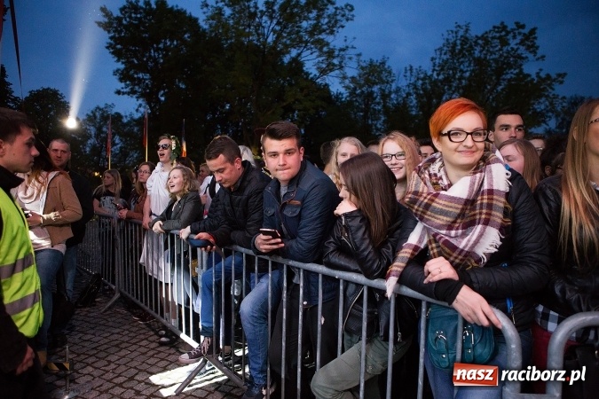Zdjęcie w galerii na portalu naszraciborz.pl: Juwenalia Raciborskie 2016 już za nami. Grubson porwał publiczność wiadomości z regionu