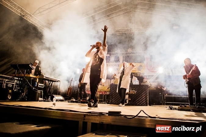 Zdjęcie w galerii na portalu naszraciborz.pl: Juwenalia Raciborskie 2016 już za nami. Grubson porwał publiczność wiadomości z regionu