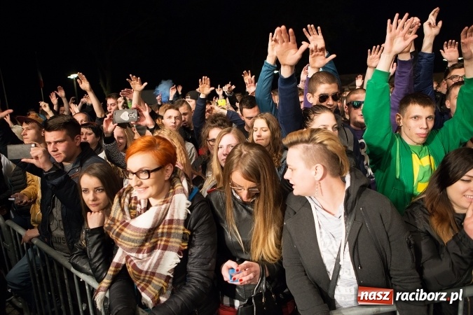 Zdjęcie w galerii na portalu naszraciborz.pl: Juwenalia Raciborskie 2016 już za nami. Grubson porwał publiczność wiadomości z regionu