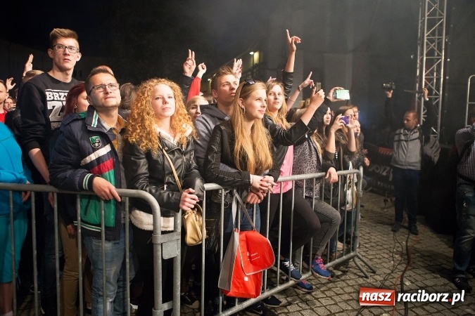 Zdjęcie w galerii na portalu naszraciborz.pl: Juwenalia Raciborskie 2016 już za nami. Grubson porwał publiczność wiadomości z regionu