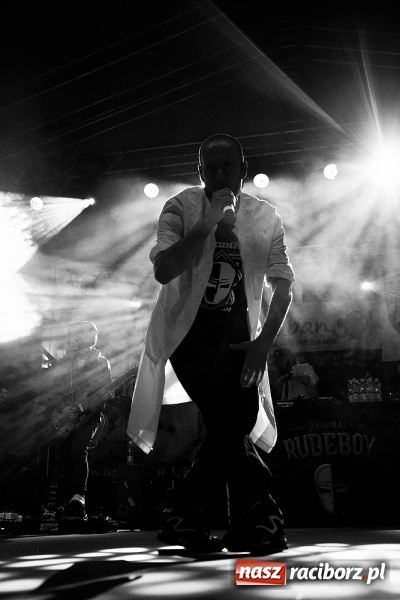 Zdjęcie w galerii na portalu naszraciborz.pl: Juwenalia Raciborskie 2016 już za nami. Grubson porwał publiczność wiadomości z regionu