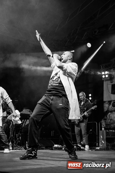 Zdjęcie w galerii na portalu naszraciborz.pl: Juwenalia Raciborskie 2016 już za nami. Grubson porwał publiczność wiadomości z regionu