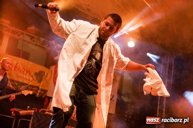 Zdjęcie w galerii na portalu naszraciborz.pl: Juwenalia Raciborskie 2016 już za nami. Grubson porwał publiczność wiadomości z regionu