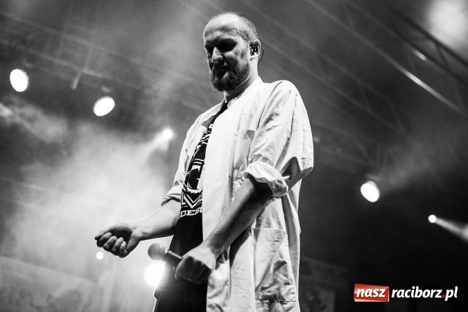 Zdjęcie w galerii na portalu naszraciborz.pl: Juwenalia Raciborskie 2016 już za nami. Grubson porwał publiczność wiadomości z regionu