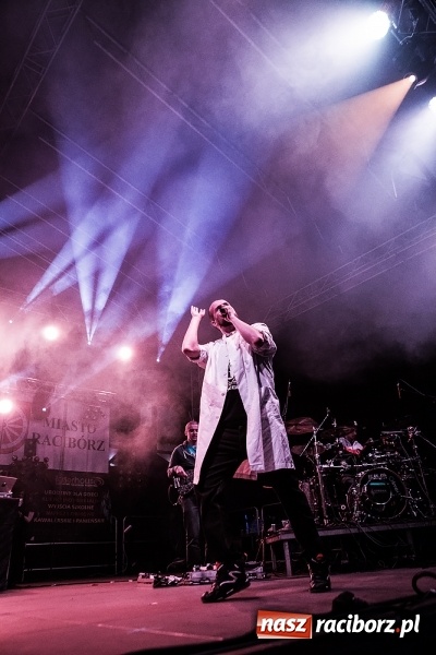 Zdjęcie w galerii na portalu naszraciborz.pl: Juwenalia Raciborskie 2016 już za nami. Grubson porwał publiczność wiadomości z regionu