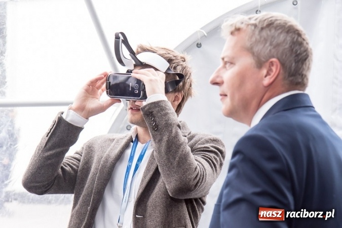 Zdjęcie w galerii na portalu naszraciborz.pl: Śląskie pokazuje, co potrafi - otwarcie Sfery Innowacji towarzyszącej Europejskiemu Kongresowi Gospodarczemu  wiadomości z regionu