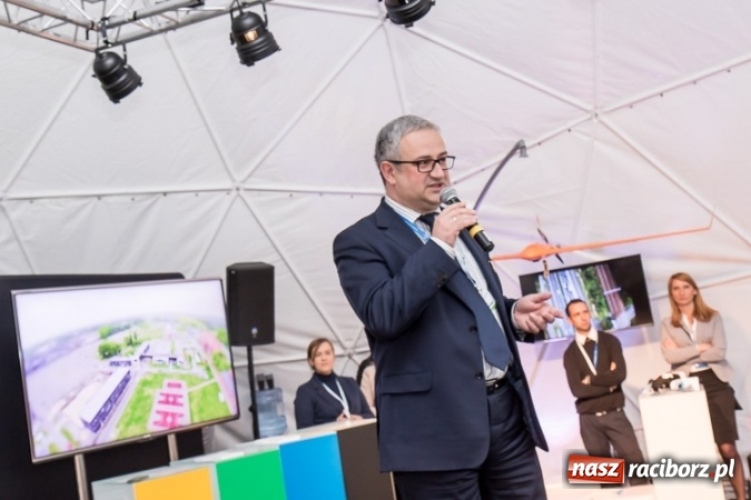 Zdjęcie w galerii na portalu naszraciborz.pl: Śląskie pokazuje, co potrafi - otwarcie Sfery Innowacji towarzyszącej Europejskiemu Kongresowi Gospodarczemu  wiadomości z regionu