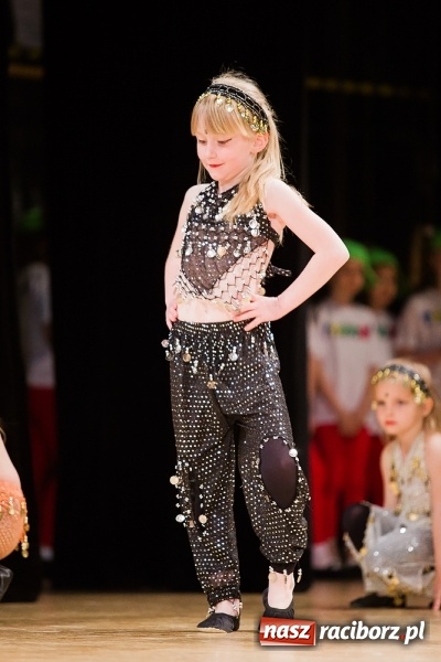 Zdjęcie w galerii na portalu naszraciborz.pl: IX Powiatowy Festiwal Twórczości Artystycznej - konkurs tańca wiadomości z regionu