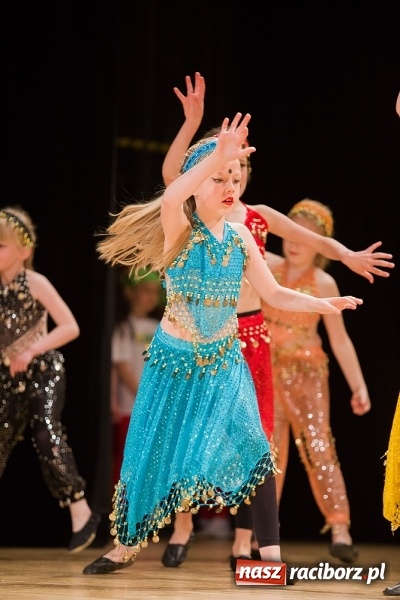 Zdjęcie w galerii na portalu naszraciborz.pl: IX Powiatowy Festiwal Twórczości Artystycznej - konkurs tańca wiadomości z regionu