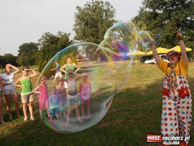 Zdjęcie w galerii na portalu naszraciborz.pl: Na zielonej trawce z Crazy Club! wiadomości z regionu