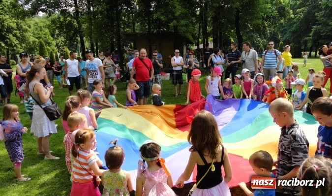 Zdjęcie w galerii na portalu naszraciborz.pl: Na zielonej trawce z Crazy Club! wiadomości z regionu