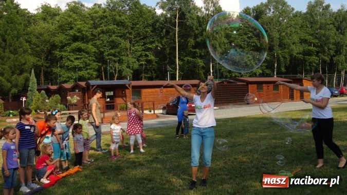 Zdjęcie w galerii na portalu naszraciborz.pl: Na zielonej trawce z Crazy Club! wiadomości z regionu
